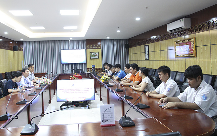 Đồng hành cùng HSSV khuyết tật trong học tập và rèn luyện